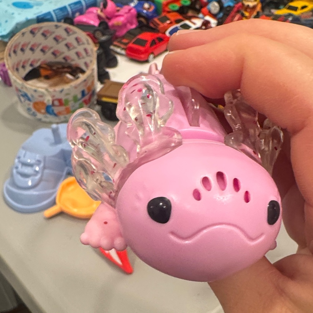 Pink Robotic Fish Toy - Picture 4 of 4